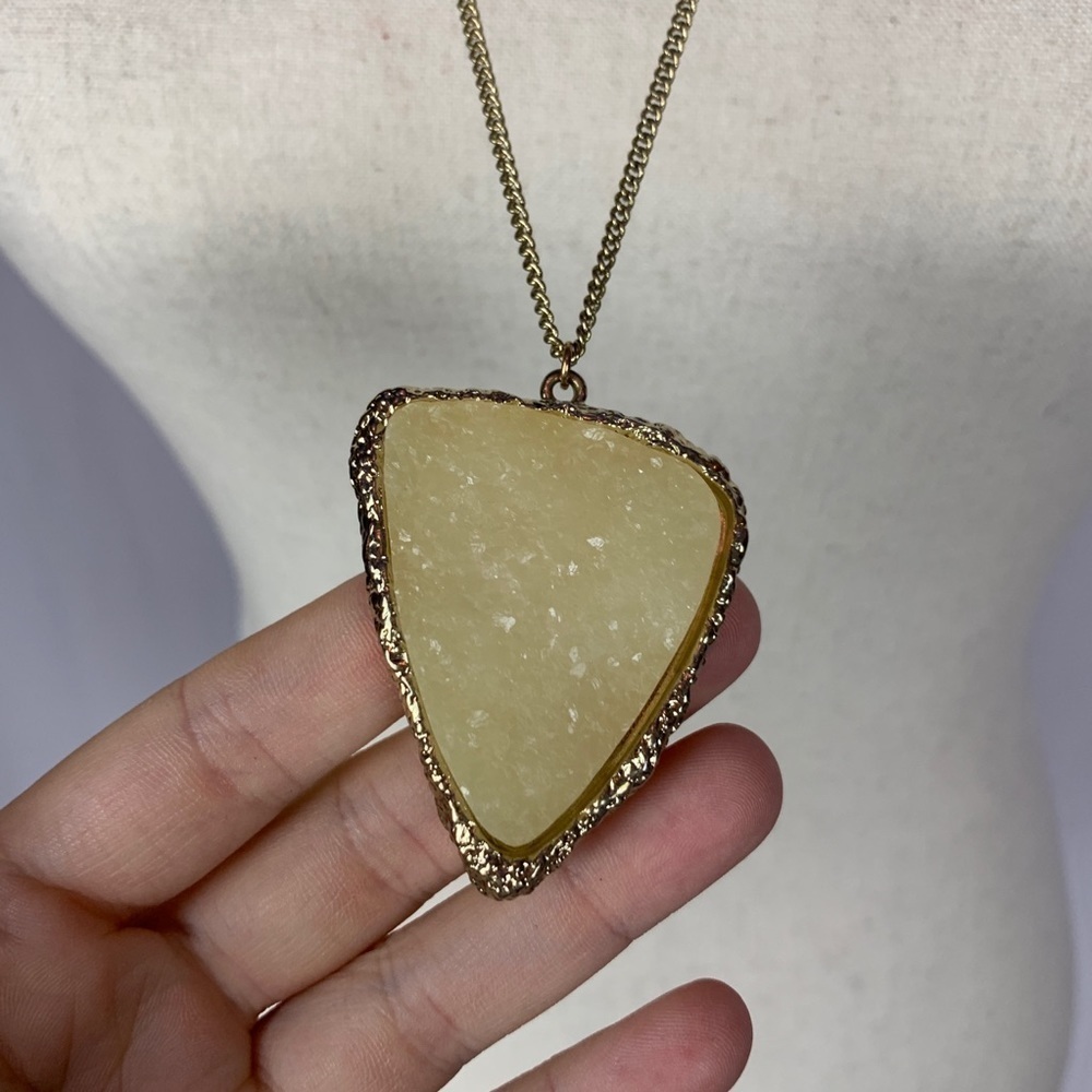 Long rock necklace - Picture 2 of 5
